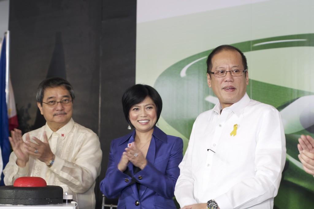 Elizabeth Lee and Benigno Aquino III